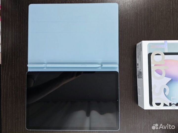 Планшет Samsung Galaxy Tab S6 Lite LTE
