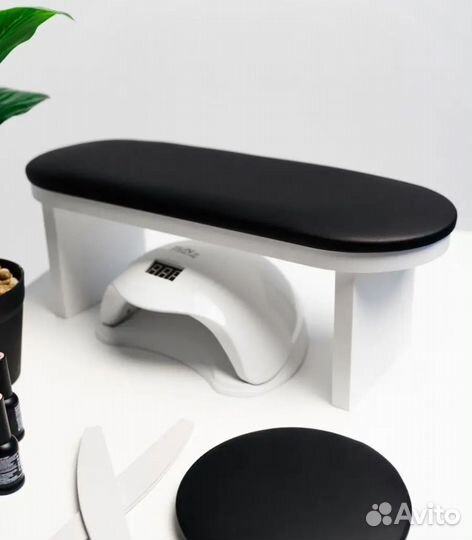 Маникюрная подставка