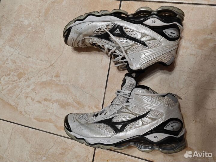 Волейбольные кроссовки mizuno мужские