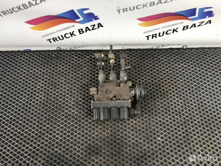 Кран уровня пола главный