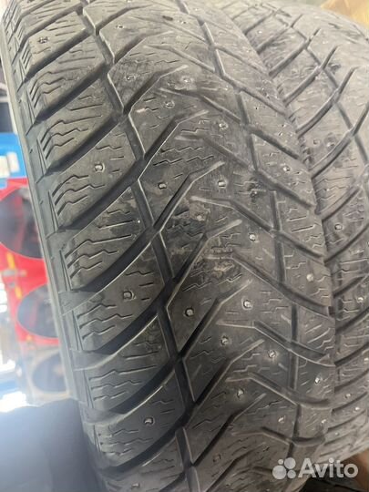 Yokohama Ice Guard IG65 215/65 R16