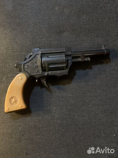 Игрушка СССР. Детский пистолет револьвер