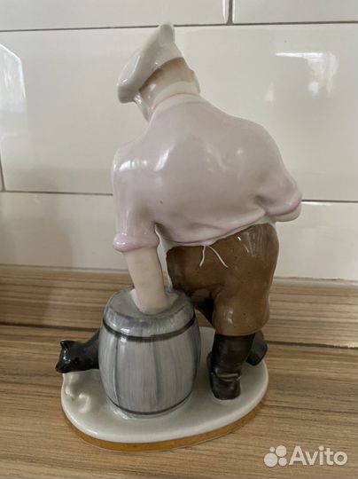 Фарфоровая статуэтка Повар