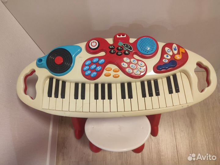 Детское музыкальное пианино