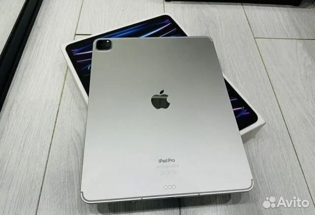 iPad Pro 12,9 512 gb Silver +Cellular. Новый