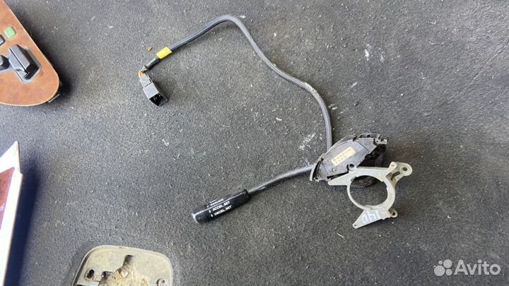 Подрулевой переключатель Mercedes W140