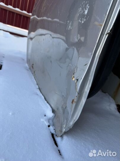 Дверь задняя правая Mitsubishi Grandis NA4W 2003