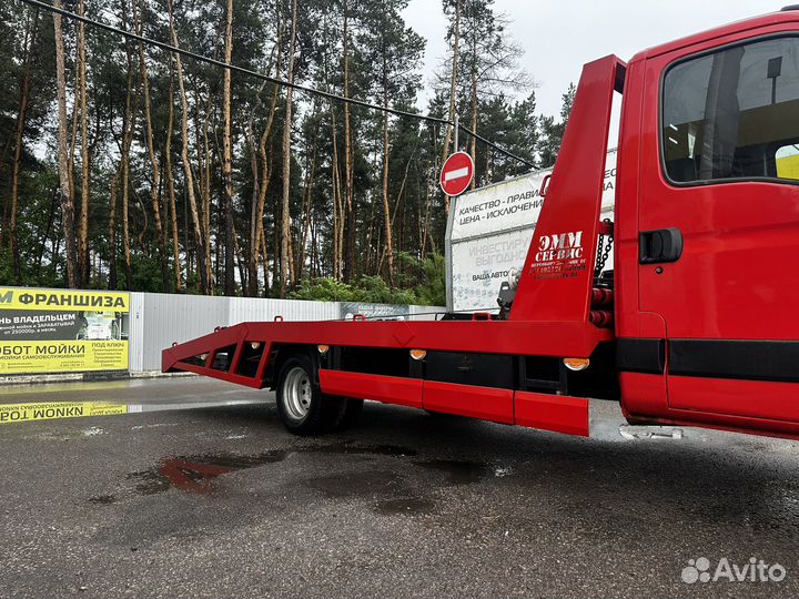 Iveco Daily эвакуатор, 2011