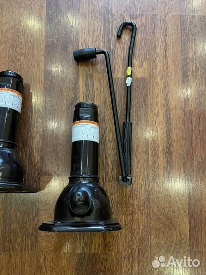 Домкраты Toyota Land Cruiser Prado