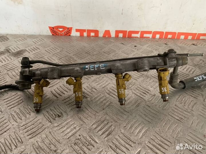 Топливная рампа в сборе Toyota Corolla EE103V