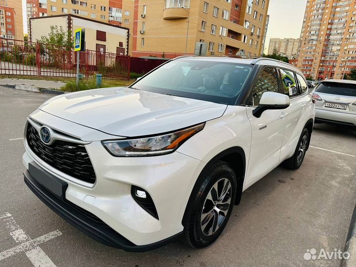 Toyota Highlander 2.5 AT, 2022, 30 км