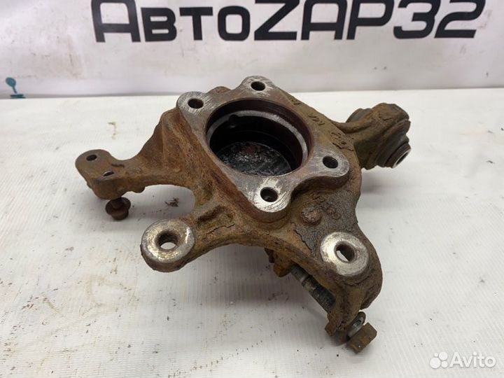 Кулак задний правый Kia Ceed хэтчбек G4FC 2009