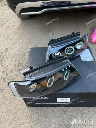 Фары передние VW Passat B5 96-00 AE черные