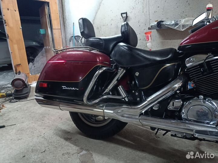 Honda shadow vt1100 a.c.e tourer