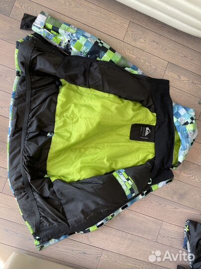 Сноубордическая куртка Quicksilver