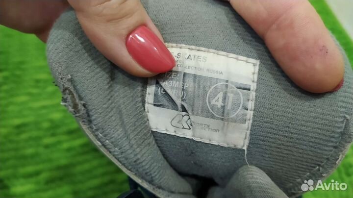 Коньки хоккейные