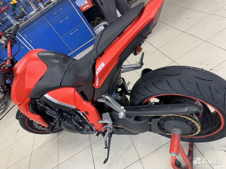 Honda cb1000r