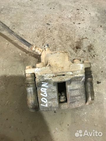 Суппорт передний правый Renault Logan