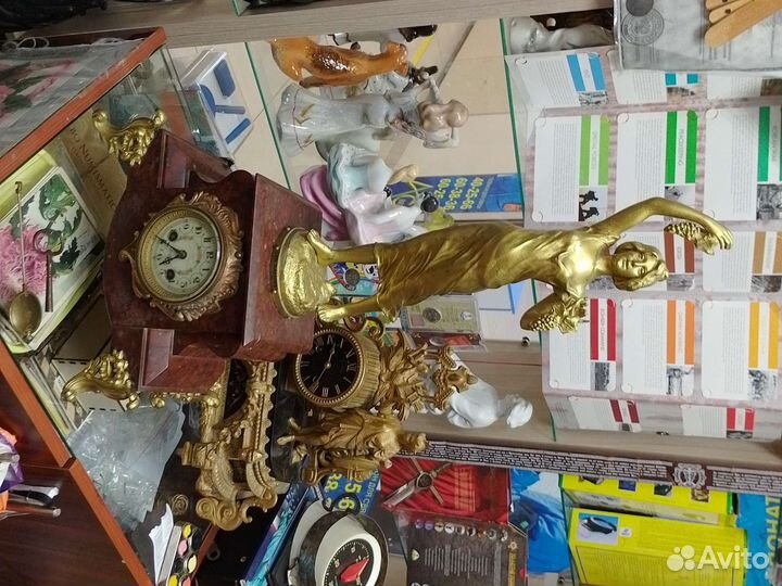 Каминные часы 19 век франция дама с виноградом