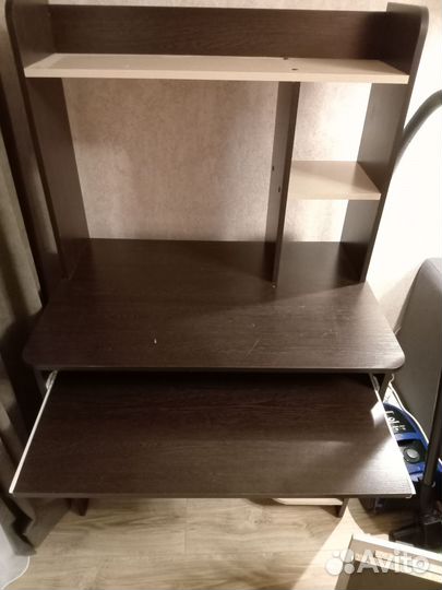 Компьютерный стол