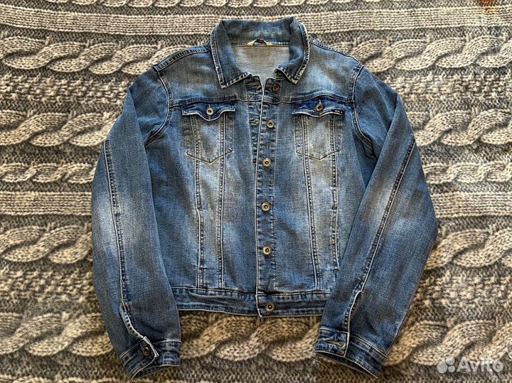 Джинсовая куртка женская