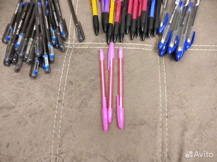 Ручки масляные и шариковые