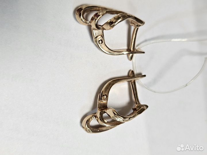 Золотые серьги