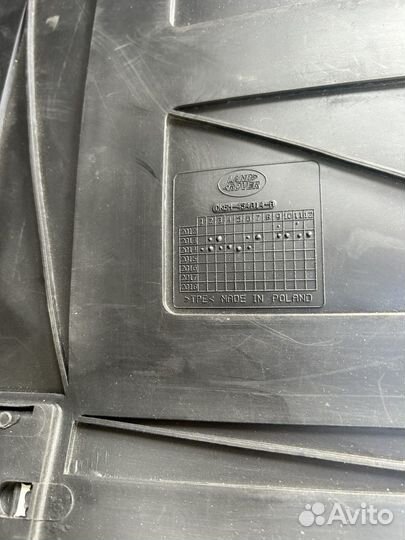 Резиновый ковер в багажник