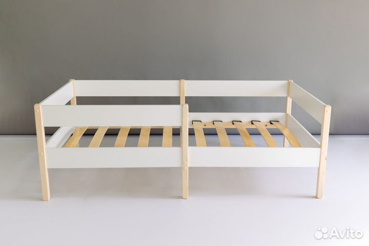 Кровать детская барни