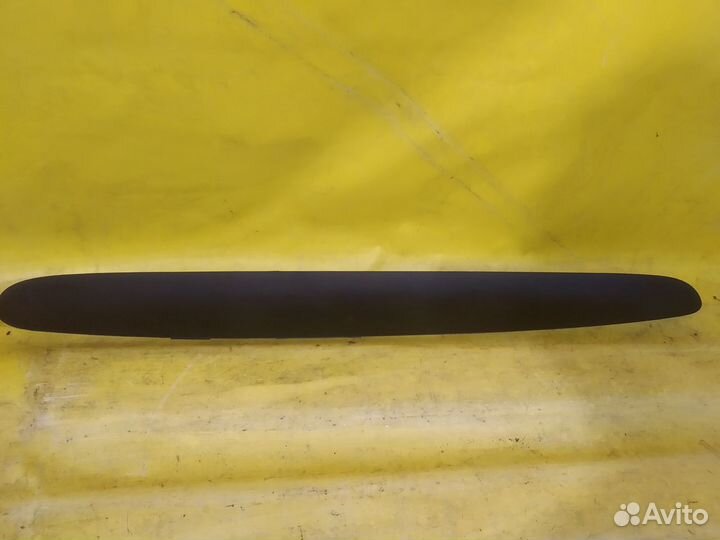 Обшивка крышки багажника VW Touareg фольксваген