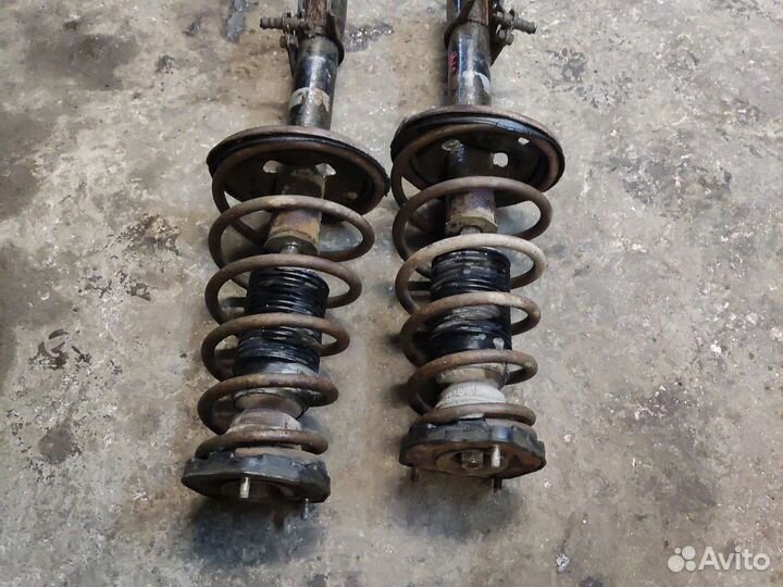 Стойка задняя toyota vista v40