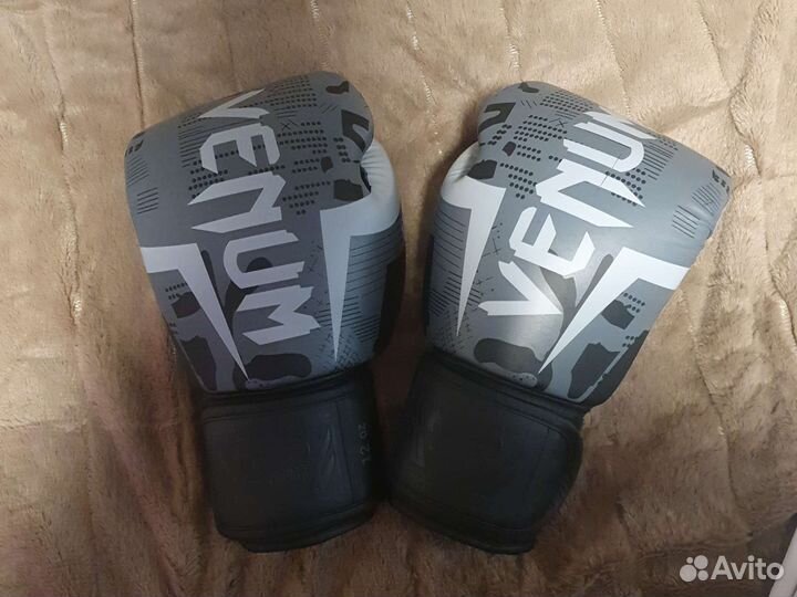 Боксерские перчатки 12 oz бу