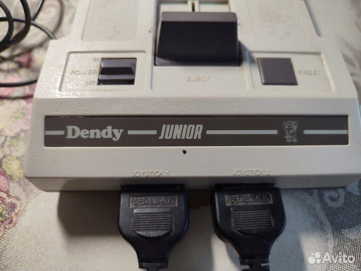 Игровая приставка Dendy junior с картриджами