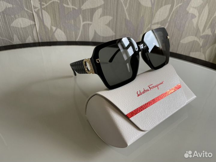 Солнцезащитные очки salvatore ferragamo