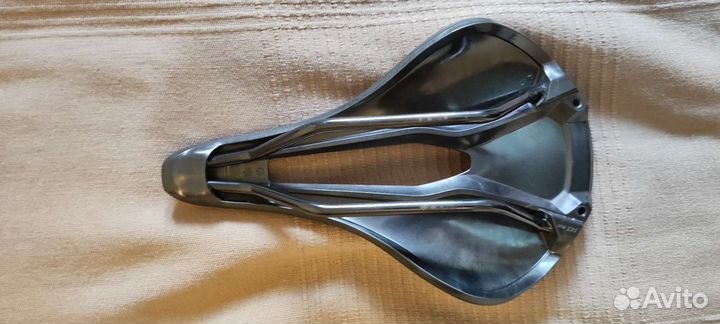 Седло Specialized power comp 143