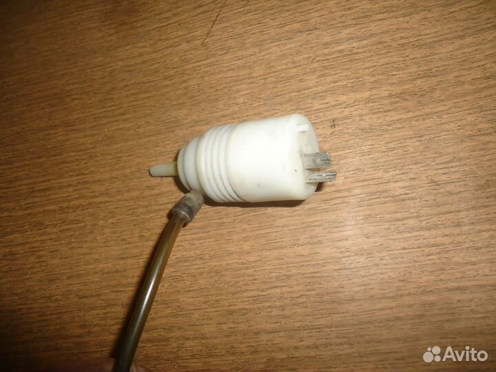 171955651 насос омывателя Volkswagen LT