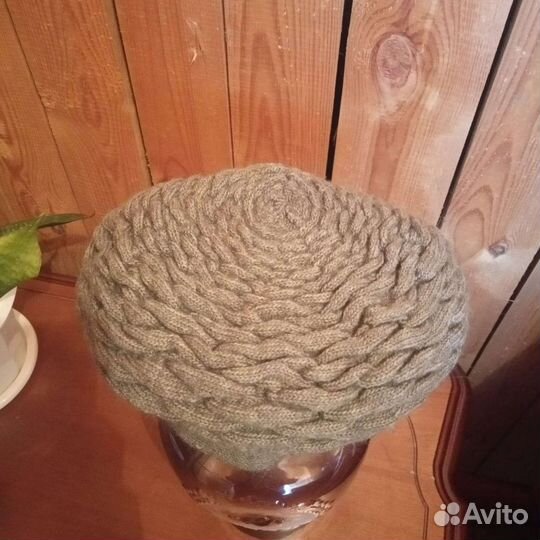 Берет женский