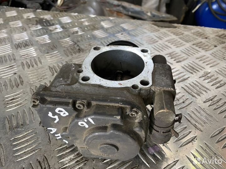 Дроссельная заслонка passat b5 A4 1.6 AHL