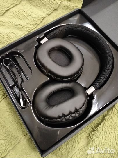 Беспроводные наушники jbl