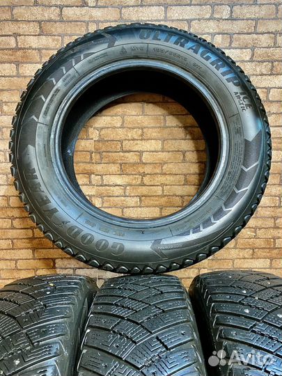 Goodyear Ultragrip Ice Arctic 195/65 R15