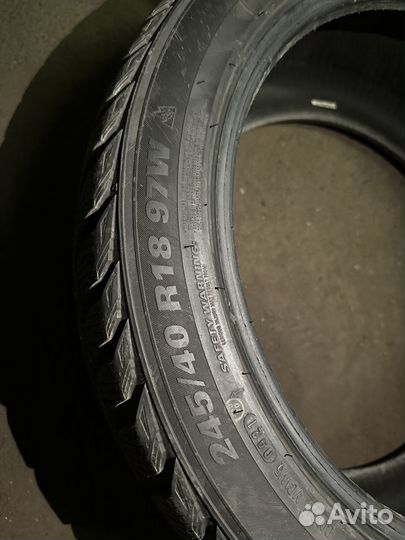 Kumho WinterCraft WP71 245/40 R18