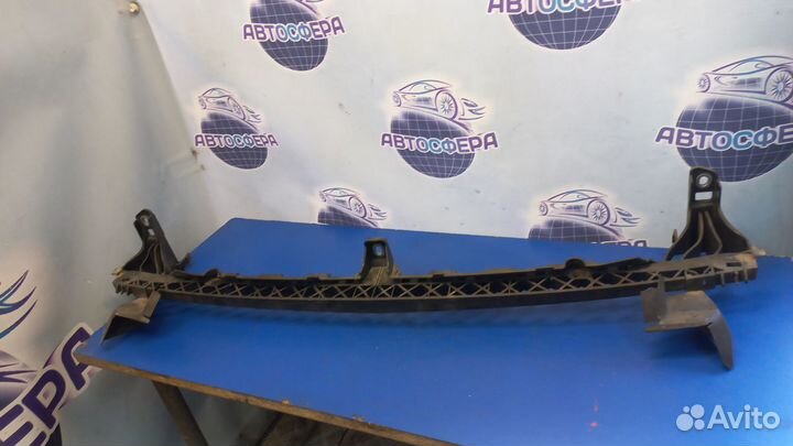 Кронштейн бампера передний Volkswagen Golf 7