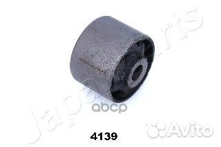 Сайленблок задней продольной тяги ru4139 Japanp
