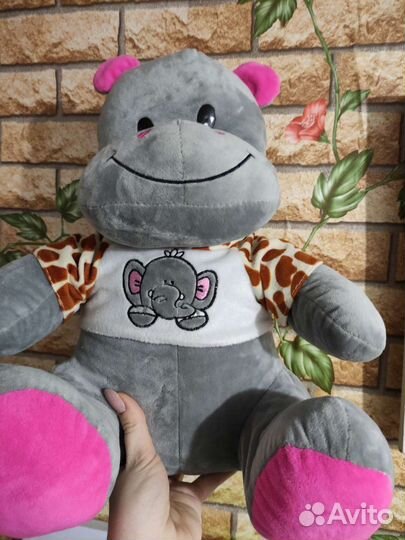 Мягкая игрушка бегемот