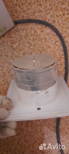 Вентилятор вытяжной 100 мм