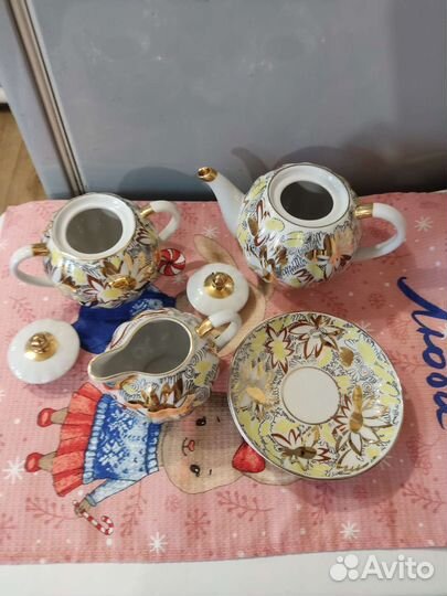 Сервиз чайный лфз Золотая ромашка СССР