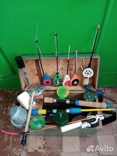 Ящик рыбацкий+пренодлежности