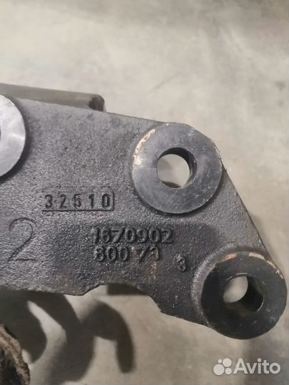 Кронштейн двигателя DAF