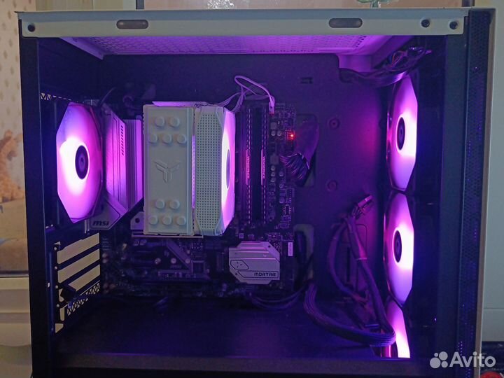 Материнская плата b550