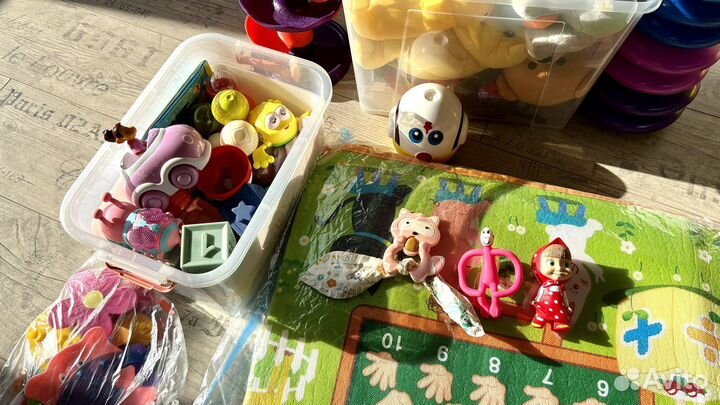 Большое пакет игрушек